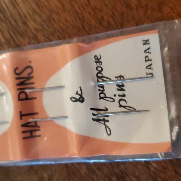 Vintage Ribbou Hat,  Hat Pins - Picture 3 of 4